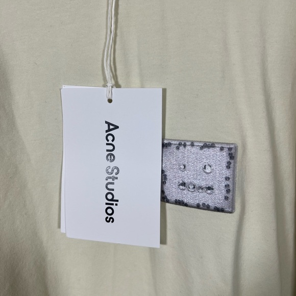 NWT Acne Ivory Light Yellow Top with Embroidered Face Patch Small - Picture 2 of 5
